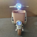 Moto Électrique 3 Roues pour Enfants 2 à 8 Ans – Télécommande Parentale, Bluetooth, LED – Modèle Unisexe Rose & Vert